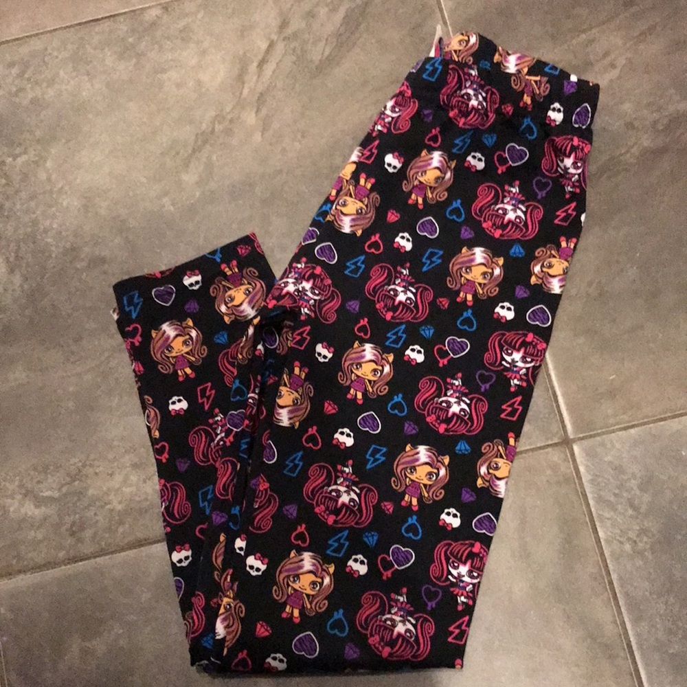 Monster High size 6 stretchy Leggings NWOT
2FOR$12 3FOR$18